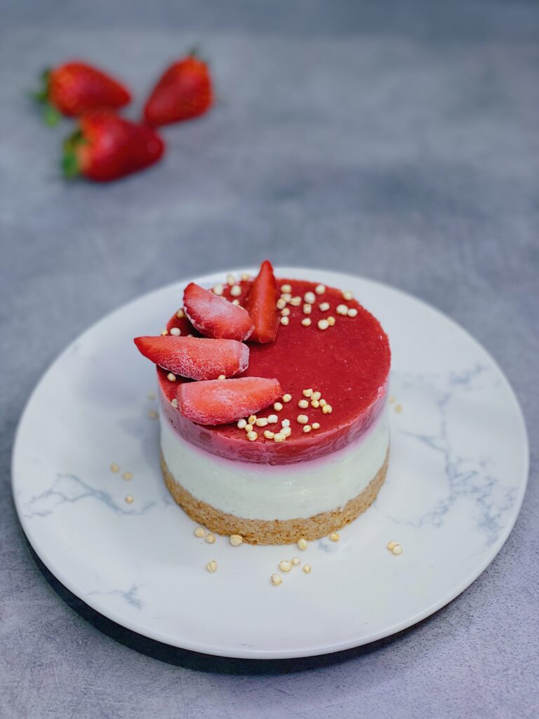 CHEESECAKE LIGHT CON YOGURT GRECO, FRAGOLE E COCCO SGP